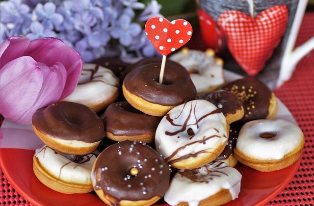 Besplatne krofne u centru Čikaga: Stan’s Donuts poklanja 2.000 poslastica – evo gde i kada možete da ih preuzmete