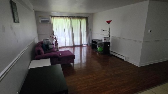 POTREBAN CIMER U OPREMLJENOM DVOSOBNOM STANU U PALOS HILLS-U