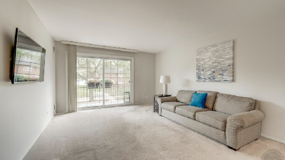 APARTMENT FOR RENT – LA GRANGE HIGHLANDS