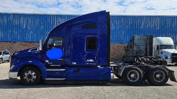 PRODAJEM KAMION 2020 KENWORTH T680 DIAMOND PACKAGE