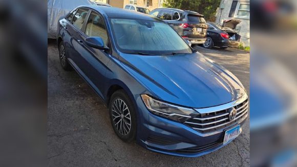 PRODAJEM AUTOMOBIL MARKE VOLKSWAGEN JETTA SEL 2019